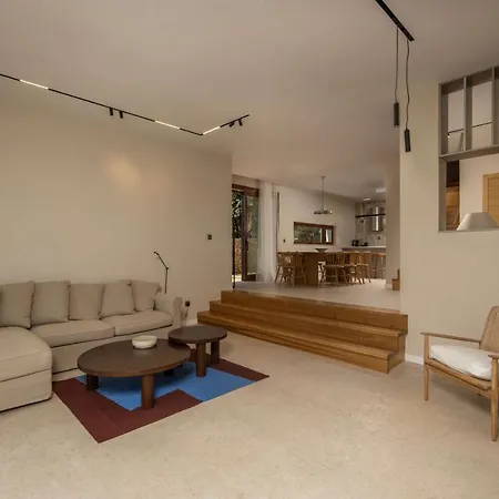 Beautiful Terakota Villa